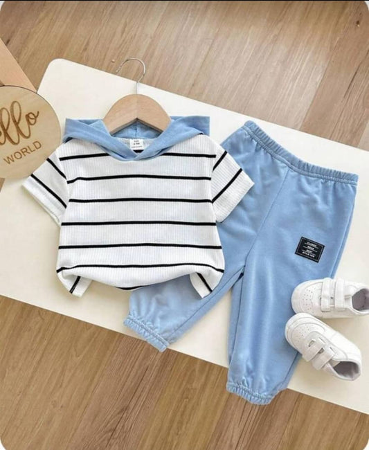 Hooded t-shirt & pants set